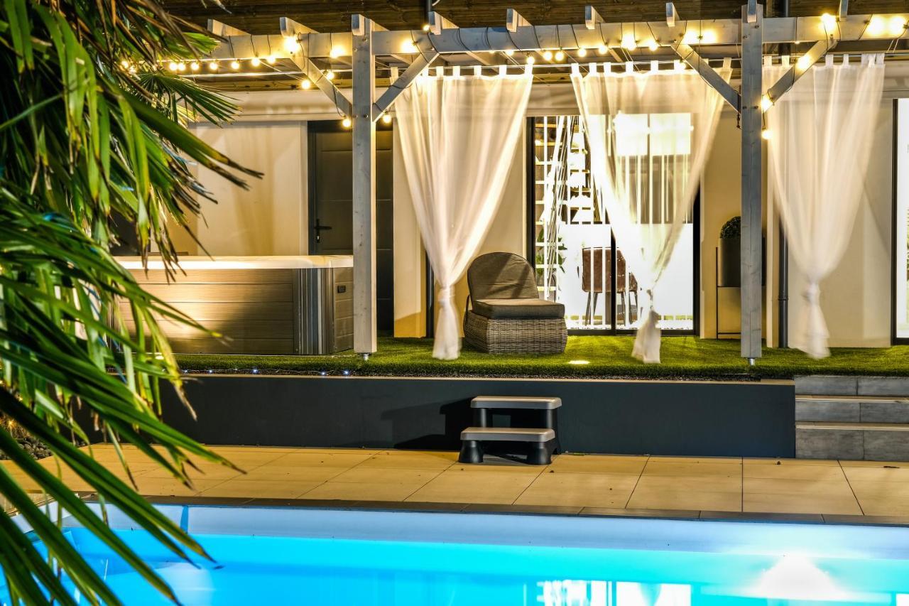 Suites By Aix Keys Avec Jacuzzi Privatif 5 Min Des Plages Fouras Saint-Laurent-de-la-Pree Bagian luar foto