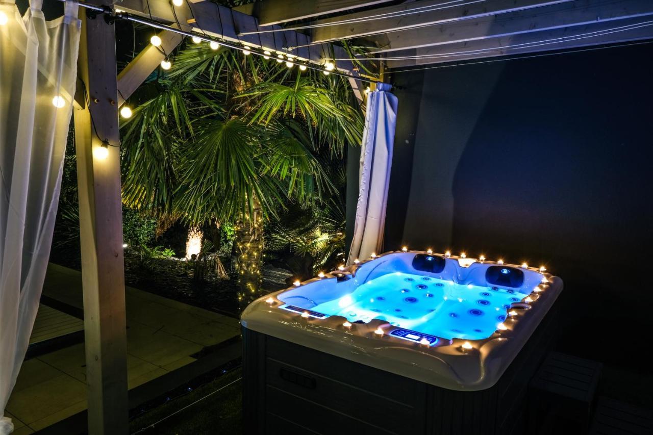 Suites By Aix Keys Avec Jacuzzi Privatif 5 Min Des Plages Fouras Saint-Laurent-de-la-Pree Bagian luar foto