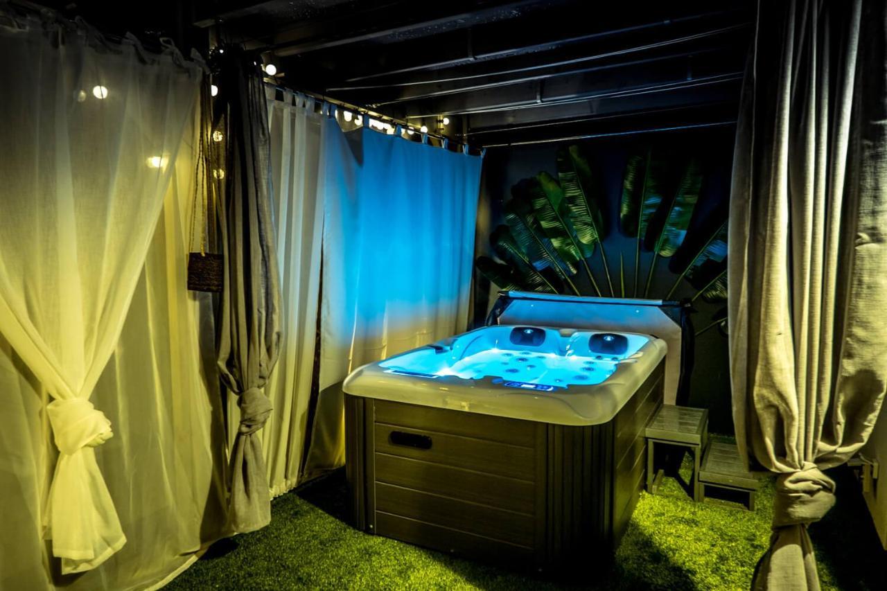 Suites By Aix Keys Avec Jacuzzi Privatif 5 Min Des Plages Fouras Saint-Laurent-de-la-Pree Bagian luar foto
